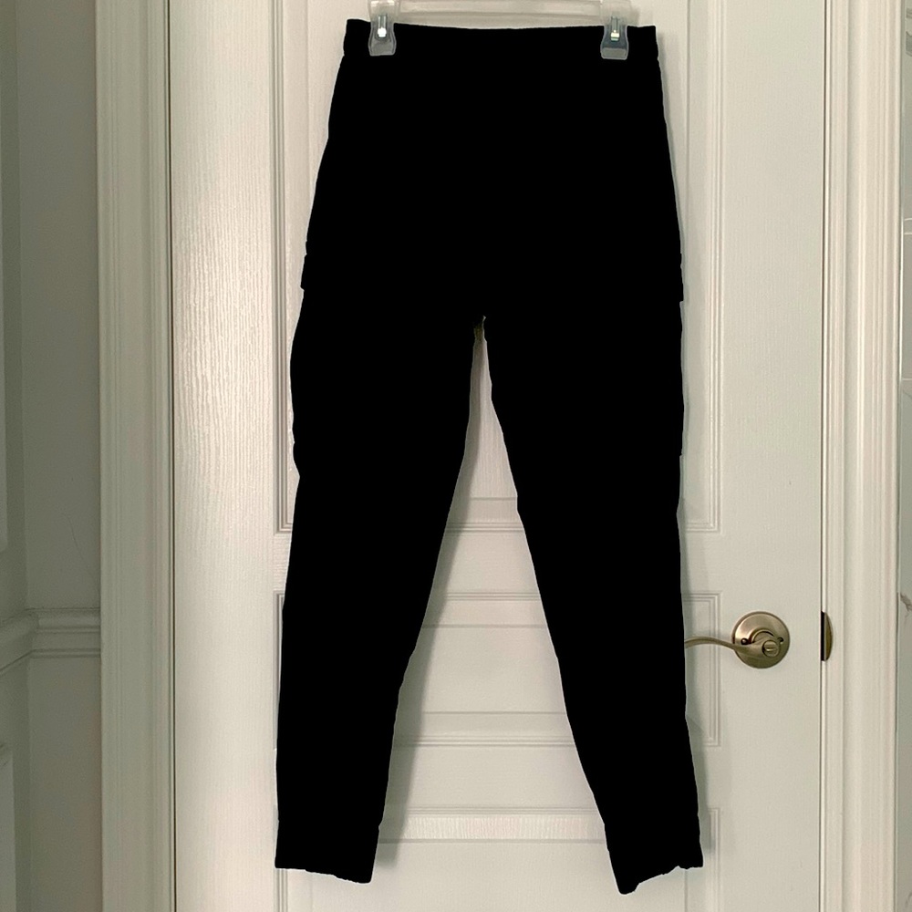 Women’s size small black cargo pant